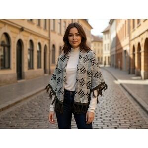 BCBGMAXAZRIA‎ Women's Geometric Print Tassel Fringe Shawl Cardigan Vest L boho